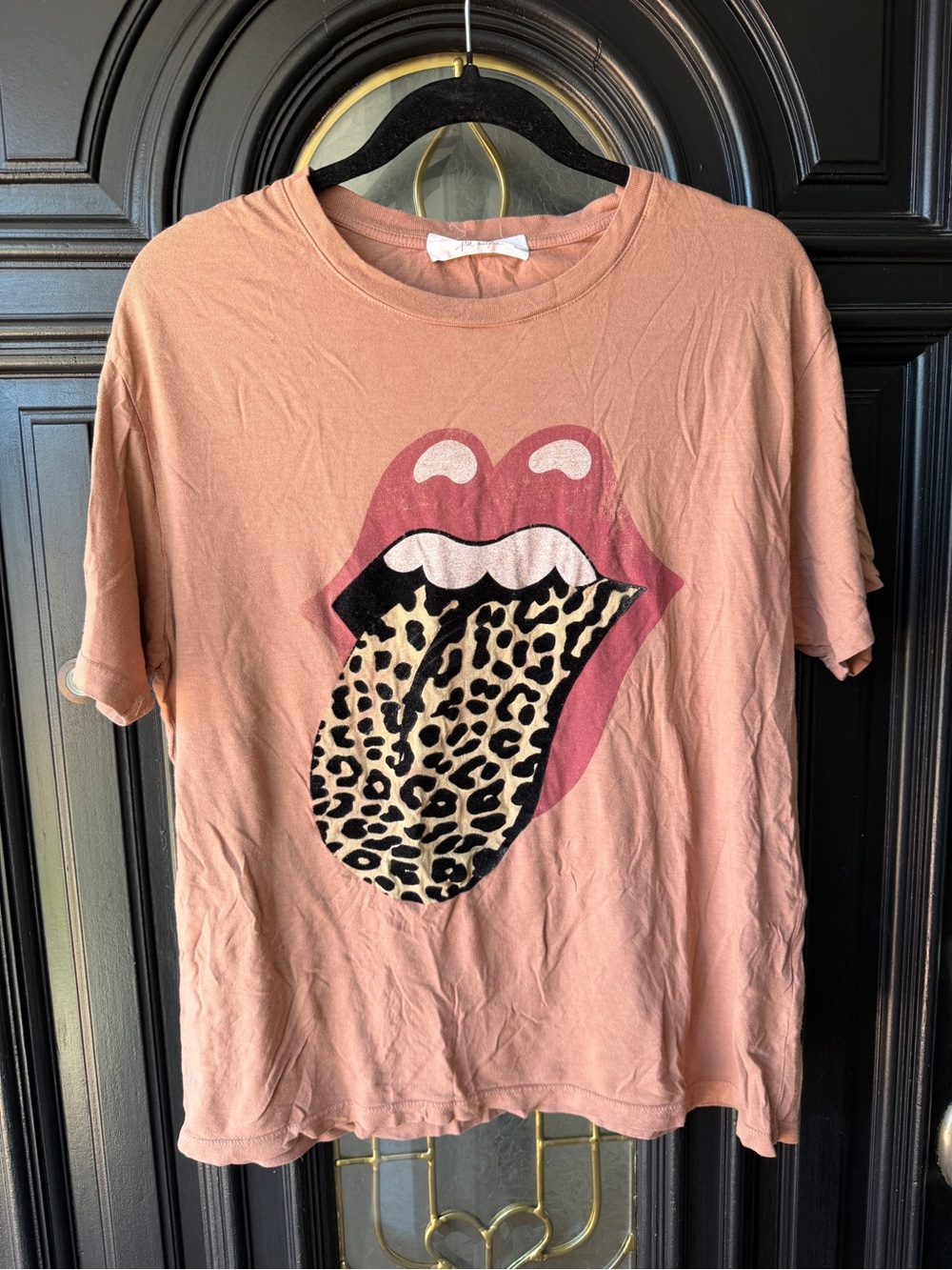 Daydreamer Peach Graphic Tee with Leopard Tongue
